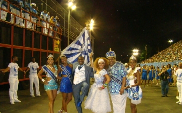 Portela brinca e resgata antigos carnavais