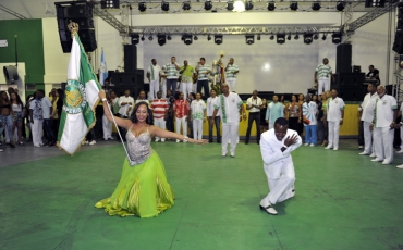 Império Serrano recebe as co-irmãs  Viradouro, Vila Isabel e Salgueiro.